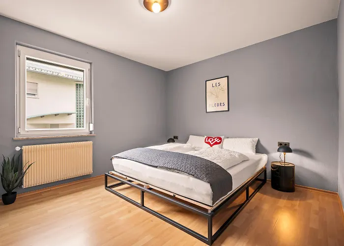 Apartment Fuer Bis Zu 6 Personen Mit Terrasse Und Klima